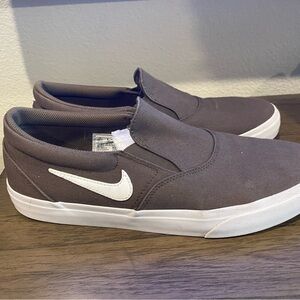 Nike S/B CT3523-004 10.5 men asking $30 obo